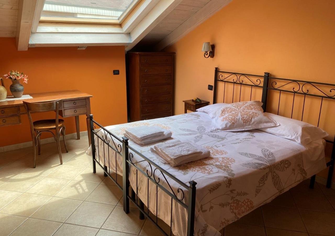 Bed and Breakfast La Chiocciola Momo Exterior foto