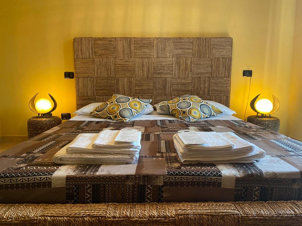 Bed and Breakfast La Chiocciola Momo Exterior foto