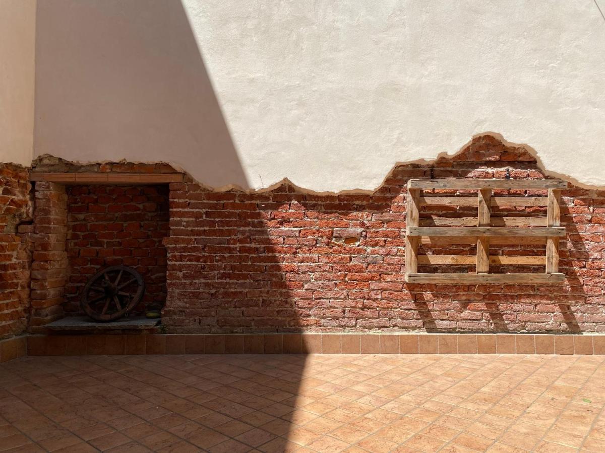 Bed and Breakfast La Chiocciola Momo Exterior foto
